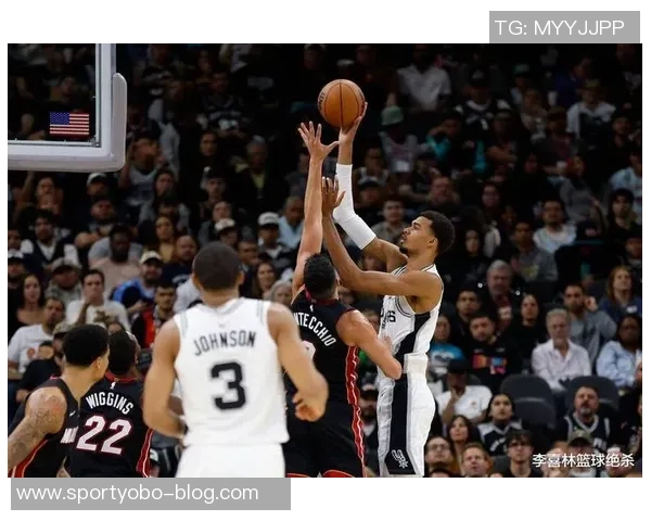 文班亚马上半场表现出色6投3中贡献11分7板1助1帽展现潜力 文班亚马上半场表现出色6投3中贡献11分7板1助1帽展现潜力