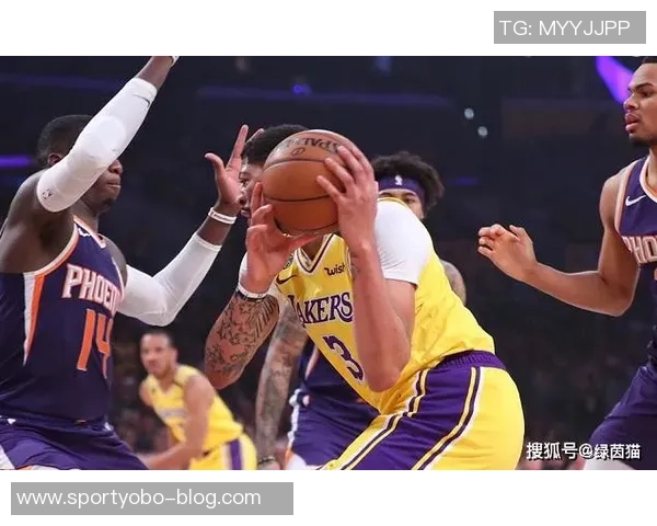 火箭与船火之战最后时刻失误频出篮板争夺成胜负关键 火箭与船火之战最后时刻失误频出篮板争夺成胜负关键