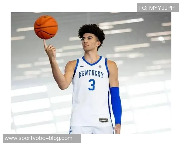 卡梅隆布泽尔砍下35分9板3助助力球队战胜阿肯色大学